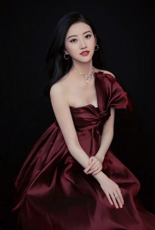 景甜韩国爆料视频在线观看,揭秘明星幕后故事 第2张 景甜韩国爆料视频在线观看,揭秘明星幕后故事 第2张